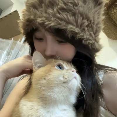 迎风伫立的狮子
